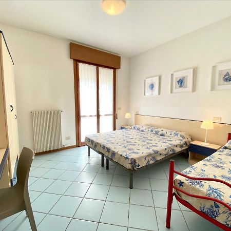 Villa Santin Carraro Immobiliare - Family Apartments Lido di Jesolo Exteriör bild